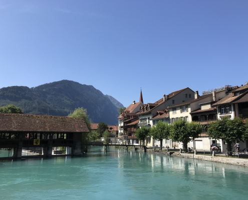 Idylle in Interlaken, Schweizer Berner Oberland - ANGIE – ERLEBEN Reiseleitung, Gästeführungen & Städtetouren